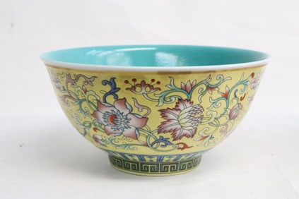 Chinese yellow background porcelain bowl