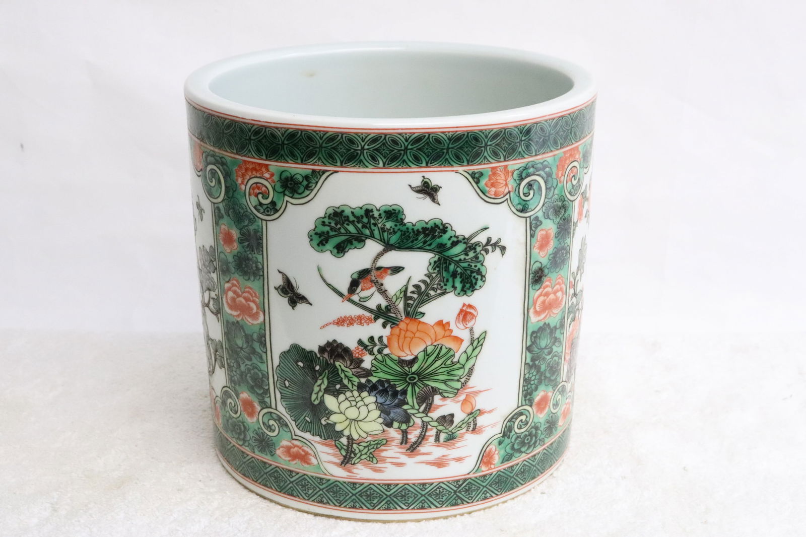 A large famille rose porcelain brush holder (1 of 9)