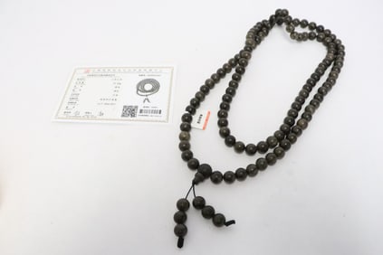 A chenxiang wood bead necklace
