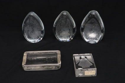 5 crystal/ glass paperweights