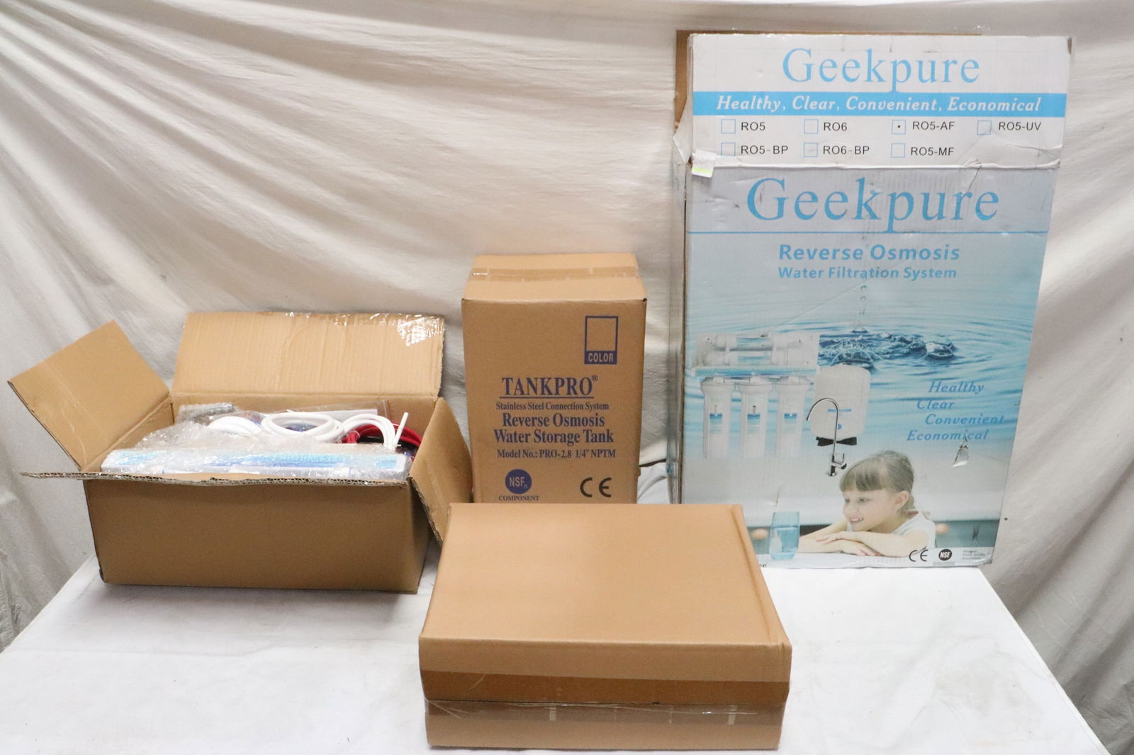 A reverse osmosis water purifying system by Geek Pure