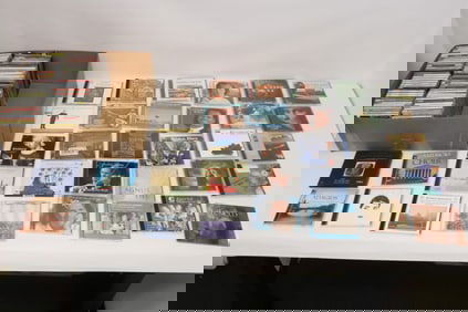 Approx. 100 CD's, various field