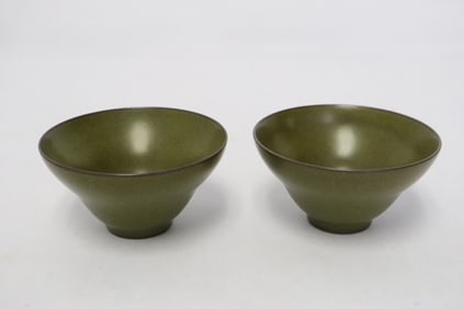 Pair Chinese tea dust glazed porcelain tea bowls