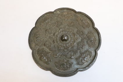 Chinese bronze mirror