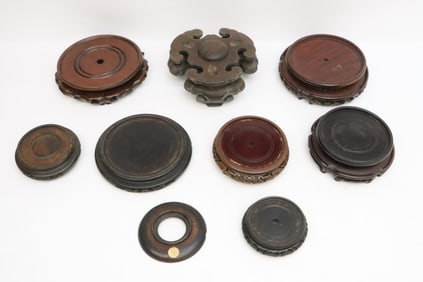 Lot of Chinese wood stands