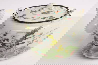 Chinese 19th c. porcelain tea cup, Tongzhi period