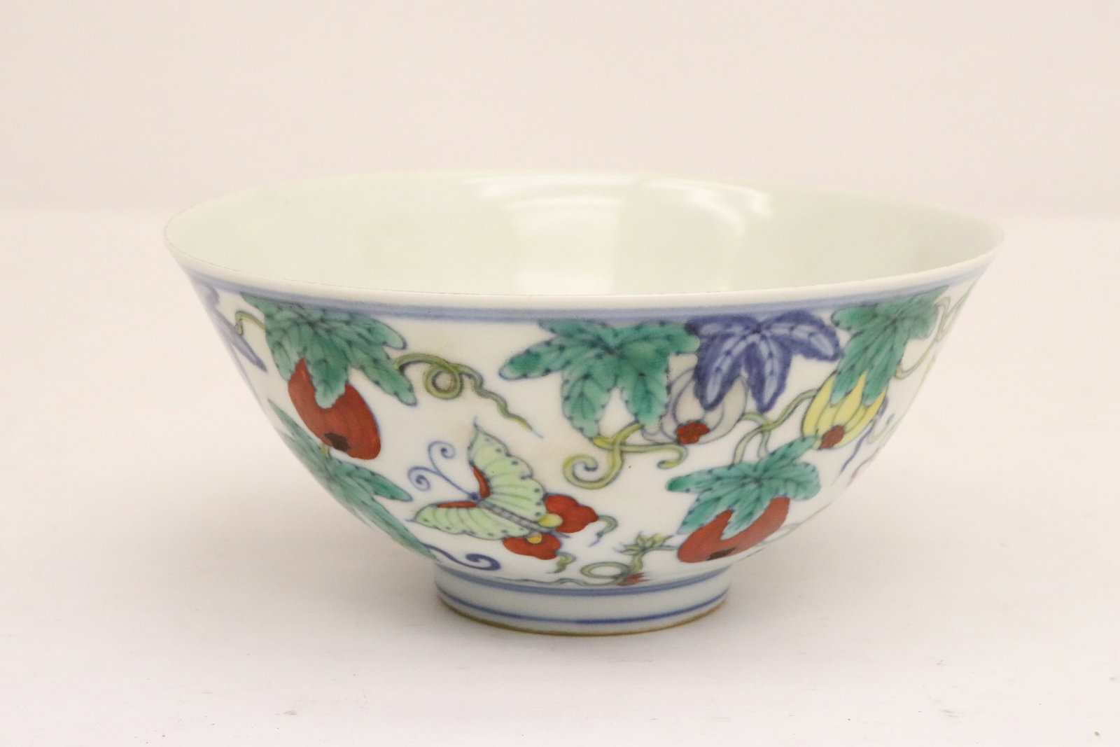 Wucai porcelain bowl: Wucai porcelain bowl decorated with butterfly and fruits, 2.7"x5.85"dia