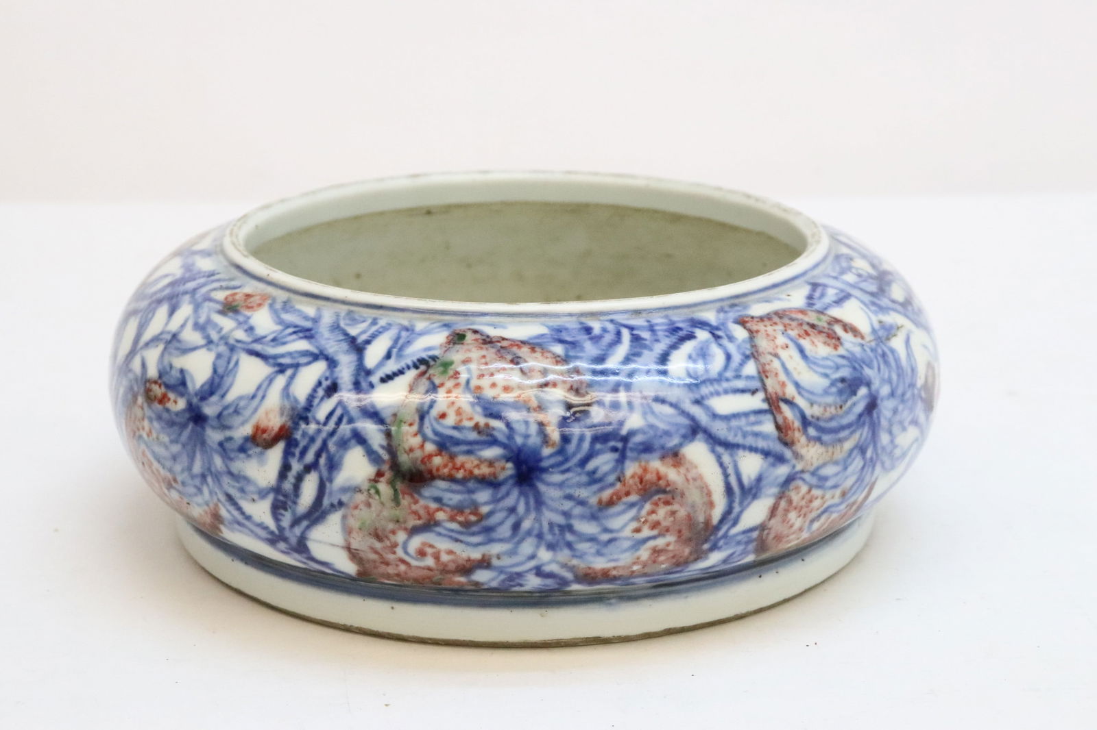 Chinese blue, red & white porcelain brush wash: Chinese blue, red and white porcelain brush wash, 2.8"x7.45"dia