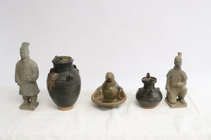 5 piece Chinese earthenwares