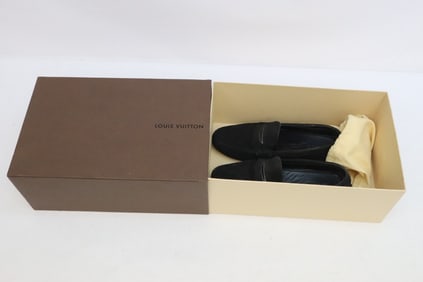 Pair genuine Louis Vuitton shoes
