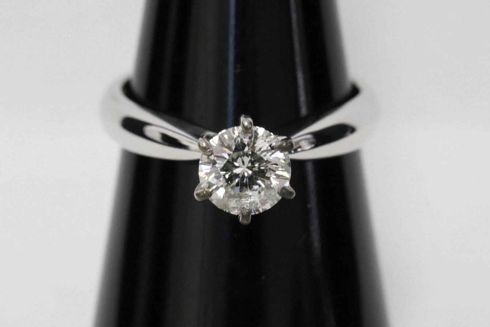 14K W/G 1.0ct diamond ring (1 of 9)