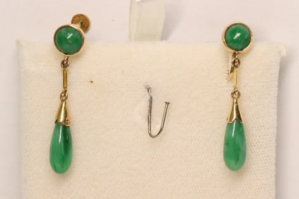 Pair 14K Y/G jadeite earrings w/ GIA report