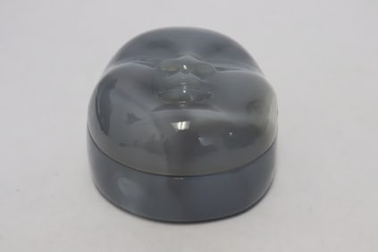 Chinese 19th/20th century agate carved box