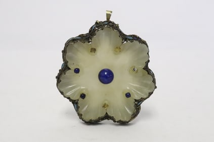 Chinese 18th c. hetian jade carving set with lapis beads