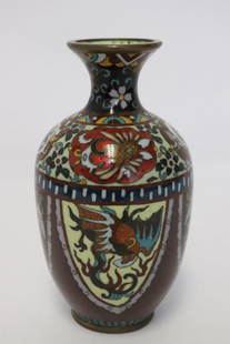 Japanese 19th century cloisonne vase: Beautiful Japanese 19th century cloisonne vase in perfect condition, 4.8"x2.75"dia