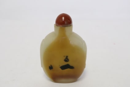 Chinese 19th c. chalcedony shadow agate snuff bottle