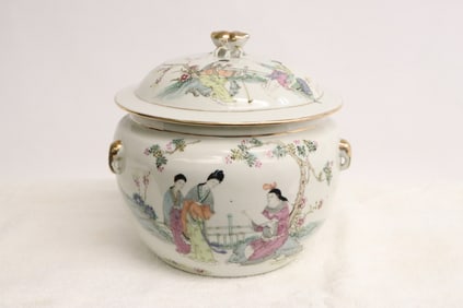 Chinese 19th c. famille rose porcelain covered jar