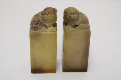 Pair Chinese vintage shoushan stone seals