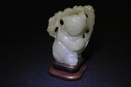 Chinese Ming jade carved figure, c1600