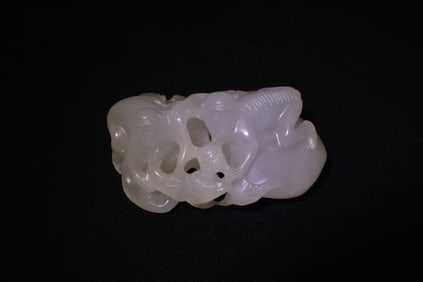 Chinese 18th/19th century white jade carving