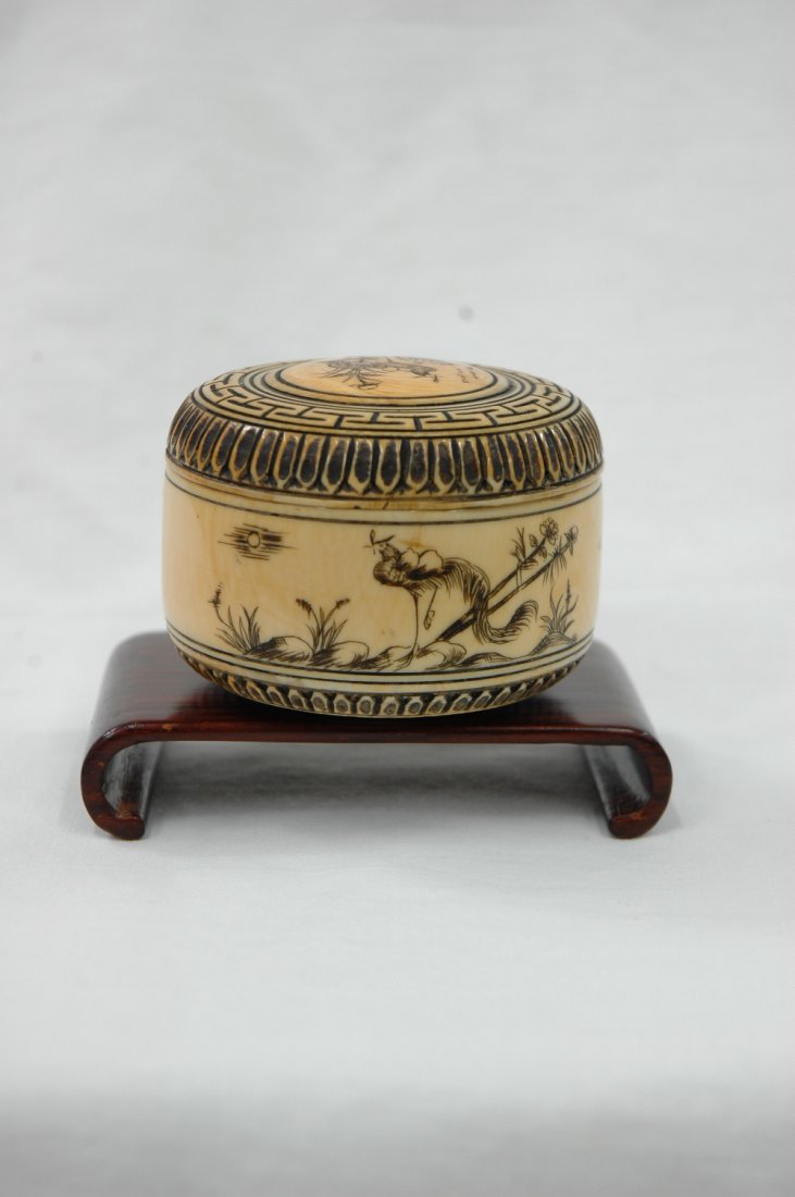 Chinese ivory box with scrimshaw: Chinese ivory carved box with scrimshaw depicting bird scene and calligraphy, 1.7"Hx2.3"dia