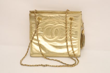 Lady's handbag