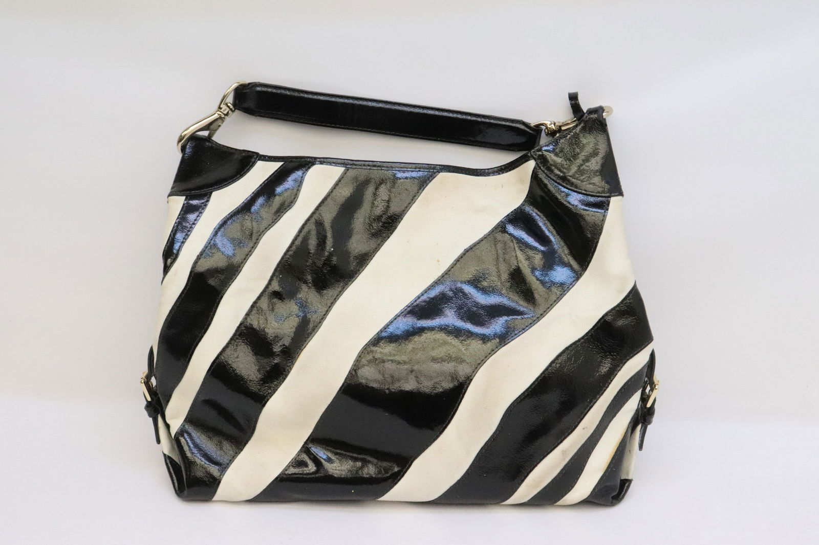 Dooney and Bourke tote bag (1 of 10)