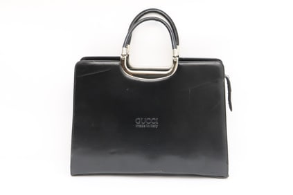 Black lady's handbag
