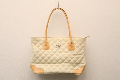A white shopping tote bag
