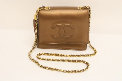 Lady's shoulder bag