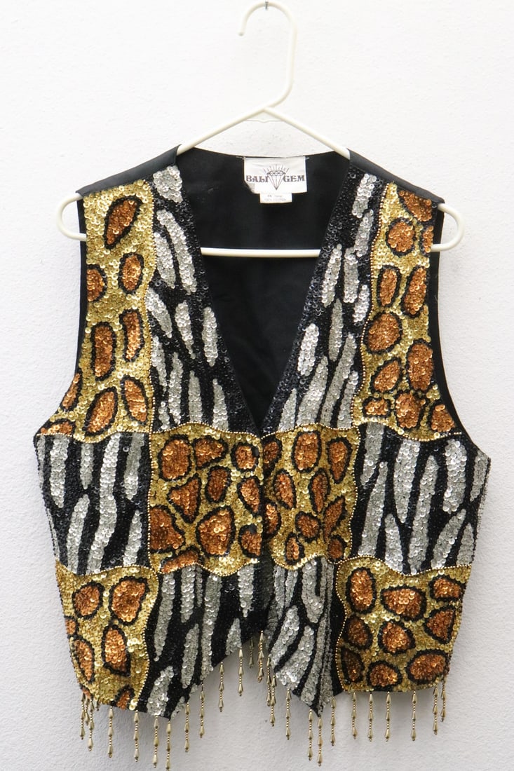 Lady's sequin vest (1 of 8)