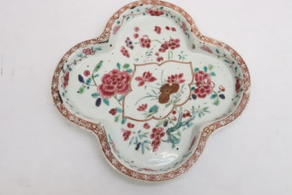 Chinese 18th century export famille rose plate