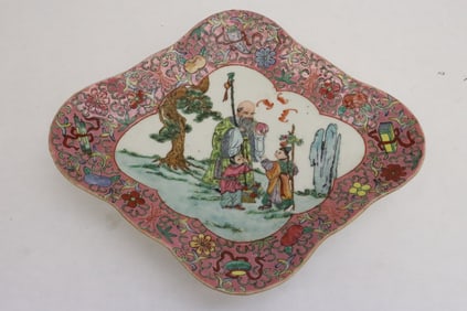 Chinese 19th century famille rose plate