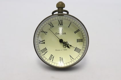 A table clock