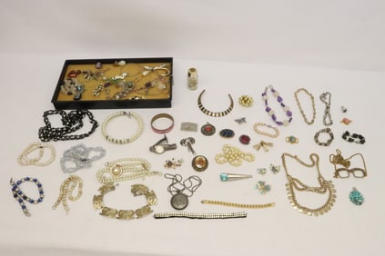 Lot of misc. jewelry