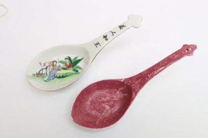 2 Chinese vintage porcelain serving spoons