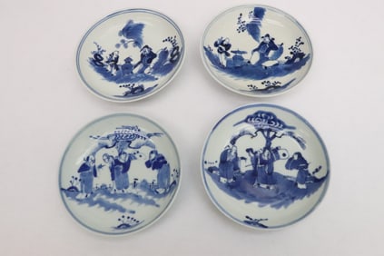 4 Chinese blue and white porcelain plates