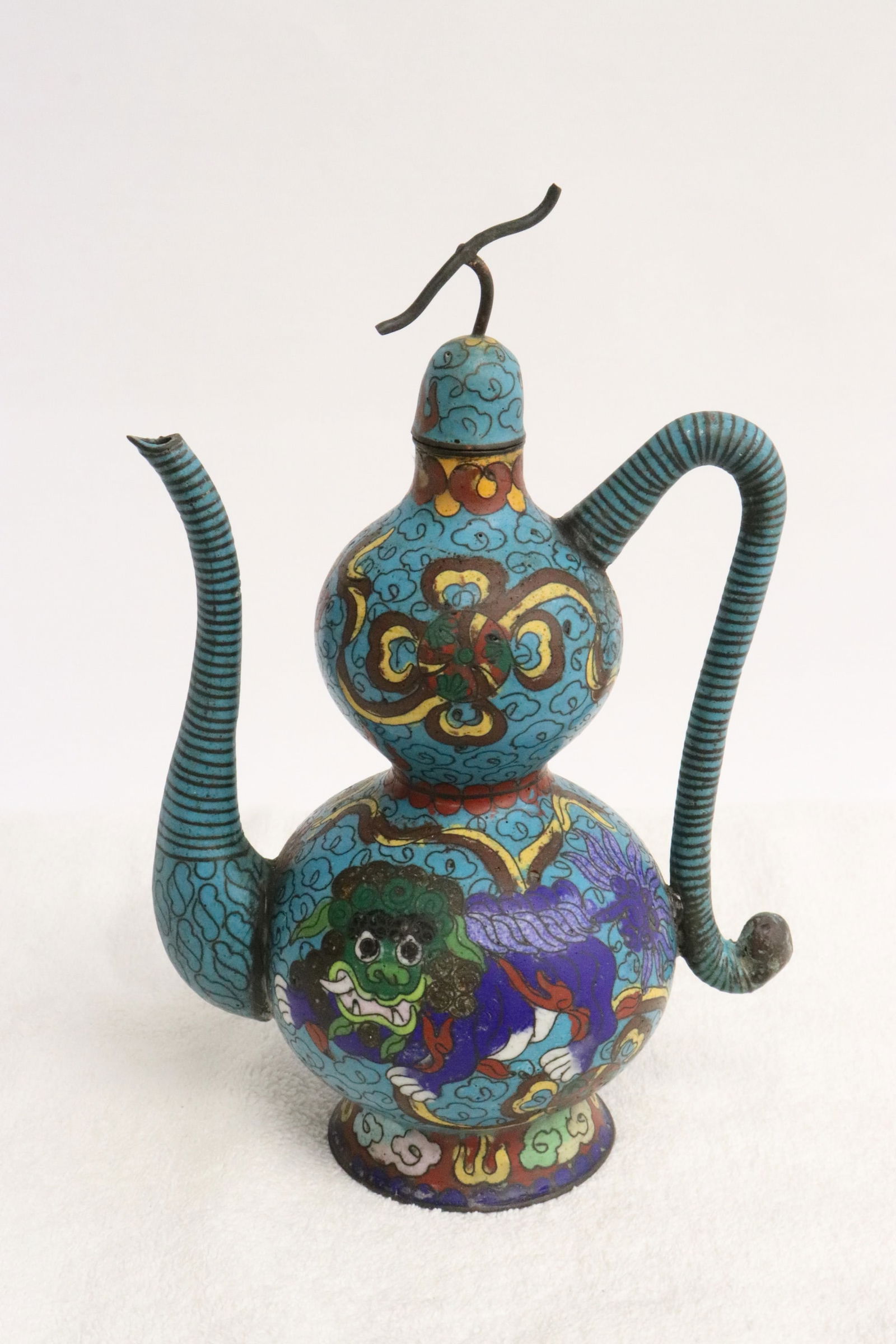 A cloisonne gourd shape wine server: A cloisonne gourd shape wine server, 7.7"x5.15"x3.3"
