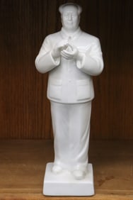 A blanc de shin sculpture of Chairman Mao