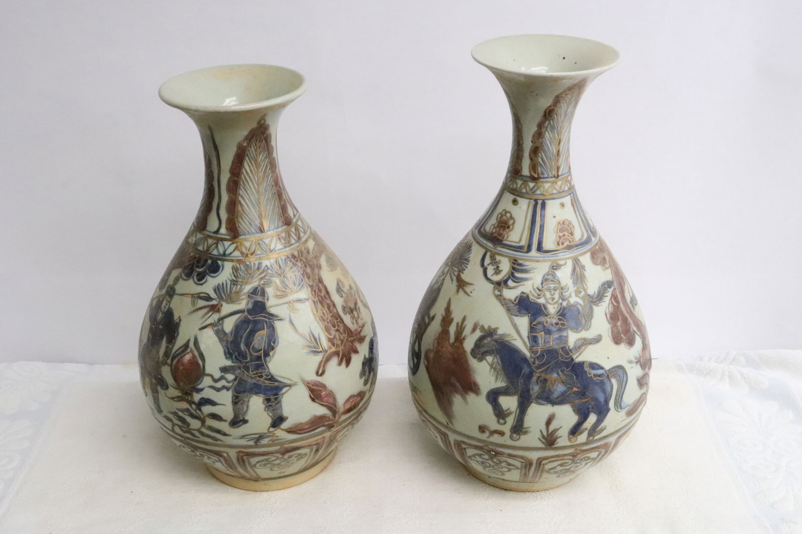 2 Chinese large blue, red and white porcelain vases (1 of 11)