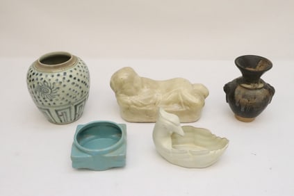 5 pieces Asian porcelain