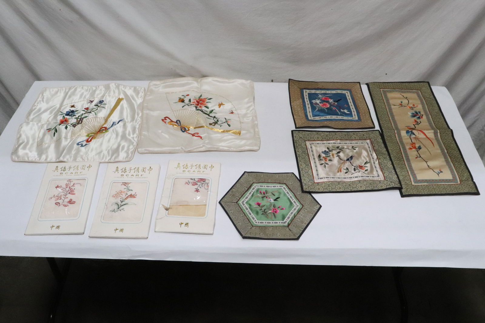 9 pieces Chinese embroidery panels (1 of 9)