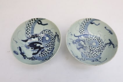2 Chinese antique blue and white porcelain bowls
