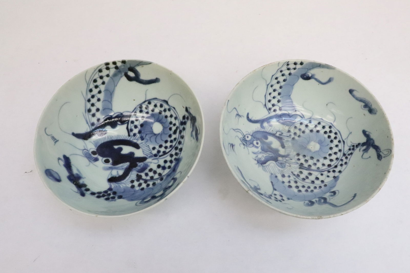 2 Chinese antique blue and white porcelain bowls: 2 Chinese antique blue and white porcelain bowls, one has hairlines, 3.35"x6.6"dia, 3.15"x6.8"dia
