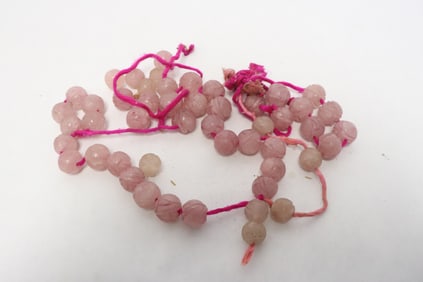 Antique Chinese carved rose quartz bead necklace