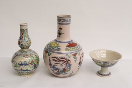 3 pieces Chinese wucai porcelain