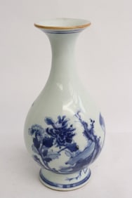 Chinese blue and white porcelain vase