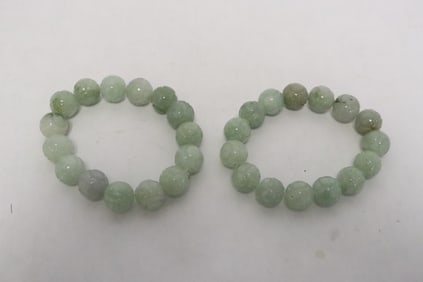 2 carved jadeite bead bracelet