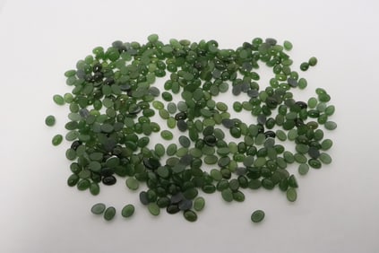 Jade, approx. 330ct