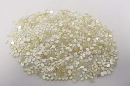 Mother of pearl, approx. 600ct